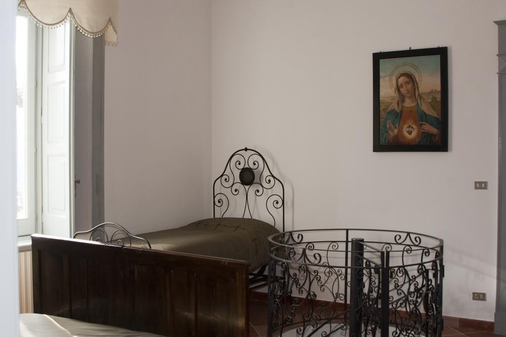 Palazzo D'Orsi Villa Calvanico Стая снимка