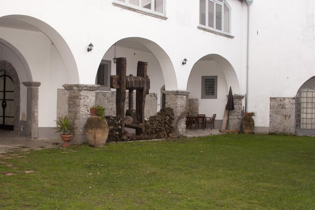 Palazzo D'Orsi Villa Calvanico Стая снимка